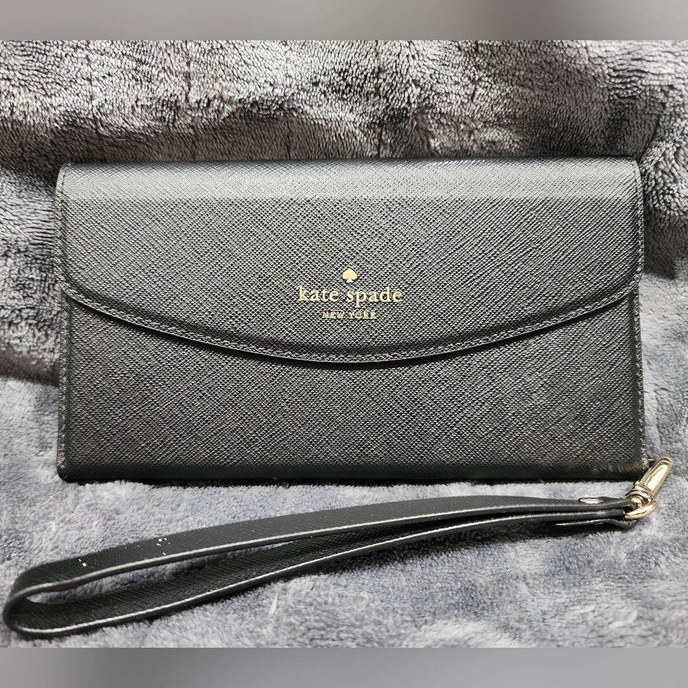 KATE SPADE BLACK PHONE CASE WRISLET